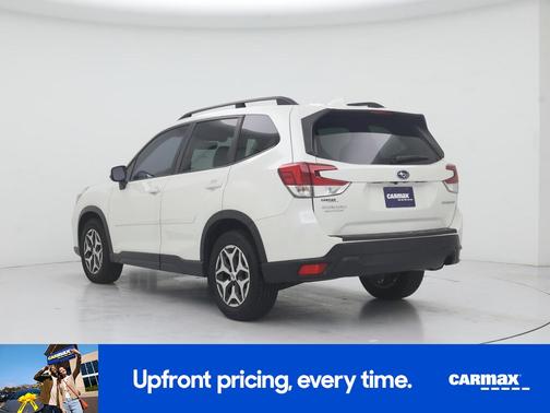 White 2021 Subaru Forester Premium