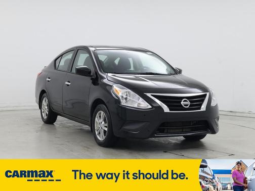2015 Nissan Versa SV