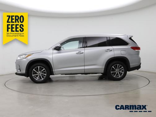 Silver 2017 Toyota Highlander XLE