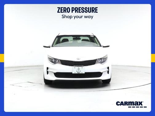 White 2017 Kia Optima LX