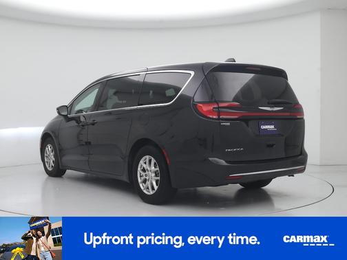 Black 2023 Chrysler Pacifica Touring L