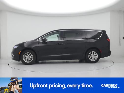 Black 2023 Chrysler Pacifica Touring L