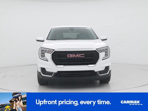 White 2024 GMC Terrain SLE
