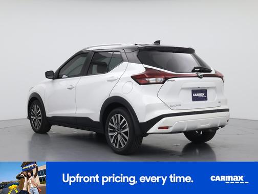 White 2022 Nissan Kicks SV