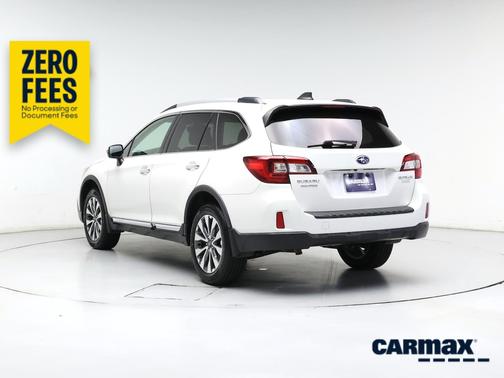 White 2017 Subaru Outback 2.5I Touring
