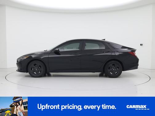 Black 2021 Hyundai ELANTRA SEL
