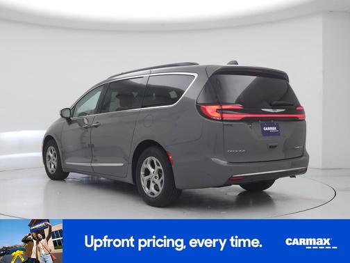 Gray 2023 Chrysler Pacifica Limited