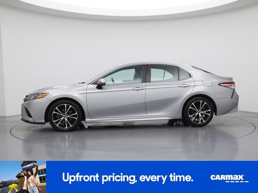 Silver 2020 Toyota Camry SE