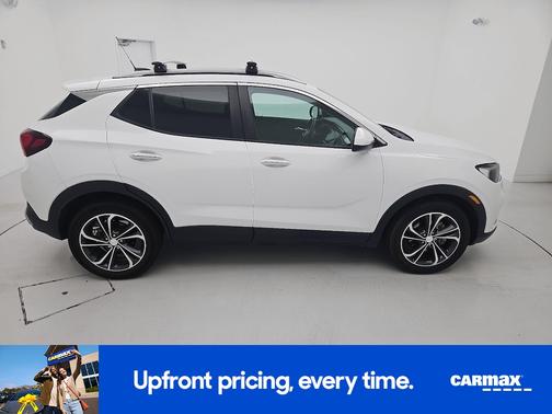 White 2022 Buick Encore GX Select