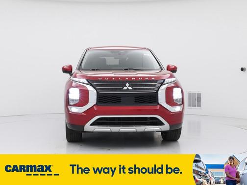 2023 Mitsubishi Outlander SE