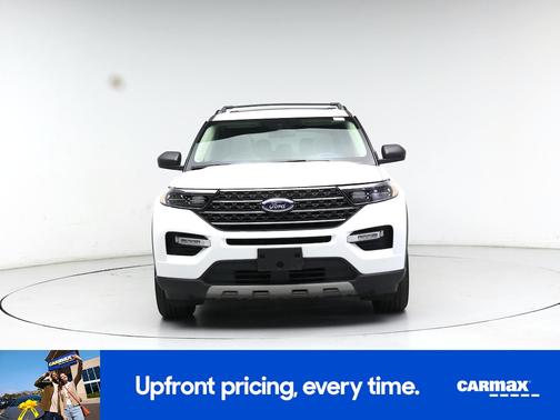 White 2021 Ford Explorer XLT