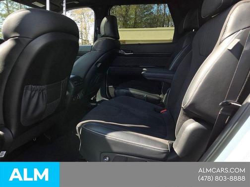 Hyper White 2024 Hyundai PALISADE Calligraphy Night Edition