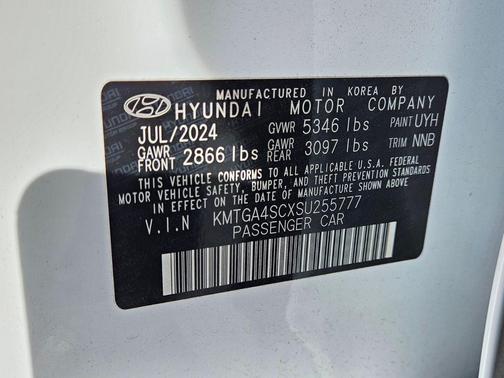 2025 Genesis G80 2.5T