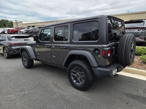 Granite Crystal Clearcoat Metallic 2025 Jeep Wrangler Sport