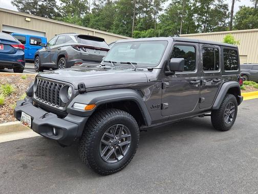 Granite Crystal Clearcoat Metallic 2025 Jeep Wrangler Sport