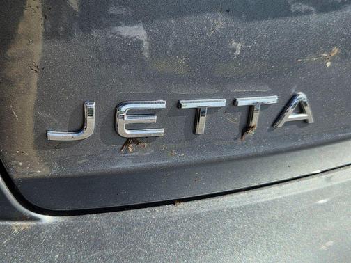 Platinum Gray Metallic 2024 Volkswagen Jetta 1.5T S