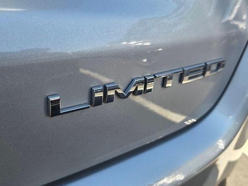 Silver Zynith 2025 Jeep Compass Limited
