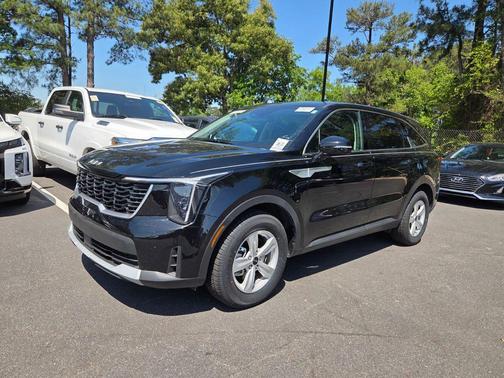 Ebony Black 2025 Kia Sorento LX