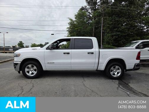 Bright White Clearcoat 2025 RAM 1500 Big Horn/Lone Star