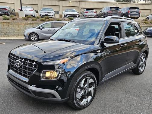 2025 Hyundai VENUE SEL