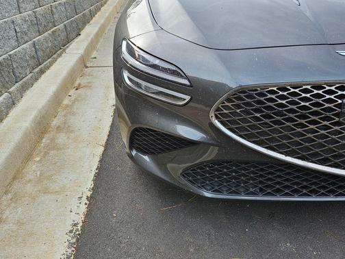 2026 Genesis G70 2.5T Standard