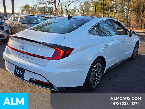 2022 Hyundai SONATA Hybrid Limited