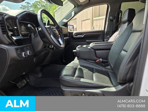 Summit White 2025 GMC Sierra 1500 SLT