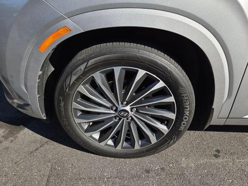 Silver 2023 Hyundai PALISADE Calligraphy