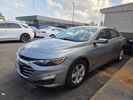 Sterling Gray Metallic 2024 Chevrolet Malibu LT