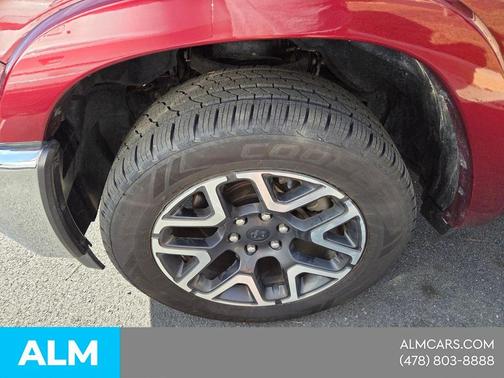 Delmonico Red Pearlcoat 2025 RAM 1500 Laramie