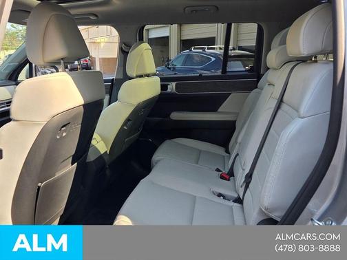 Shimmering Silver Pearl 2024 Hyundai SANTA FE Limited