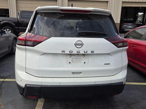 Glacier White 2024 Nissan Rogue S