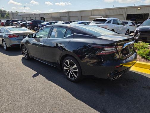 Black 2023 Nissan Maxima