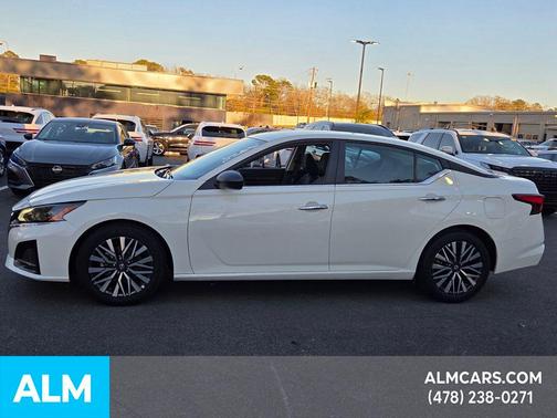 2025 Nissan Altima SV