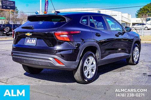 2025 Chevrolet Trax LS