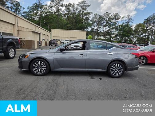 Gun Metallic 2025 Nissan Altima SV