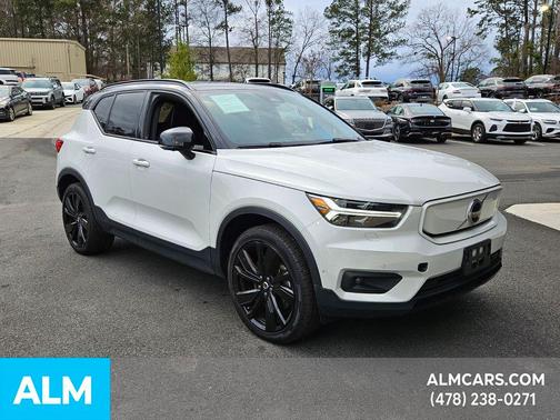 2022 Volvo XC40 Recharge Pure Electric P8 Twin Ultimate