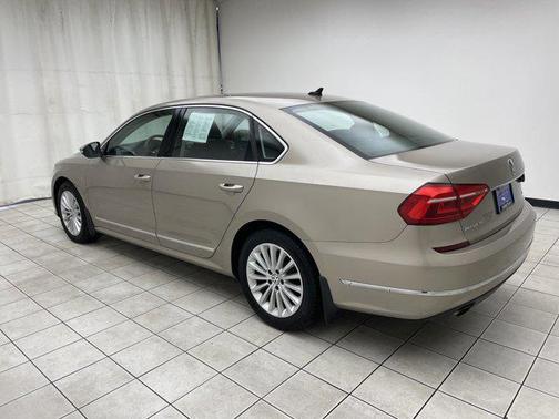 2016 Volkswagen Passat 1.8T SE