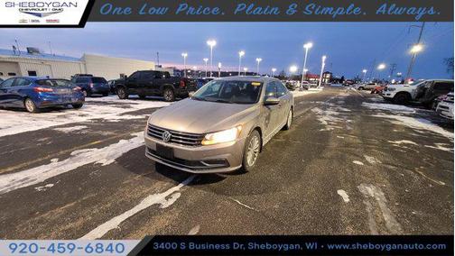 2016 Volkswagen Passat 1.8T SE