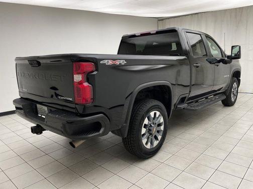 2024 Chevrolet Silverado 2500 Custom