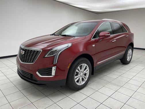 2026 Cadillac XT5 Luxury