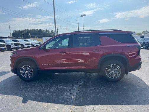 2024 Chevrolet Traverse LT