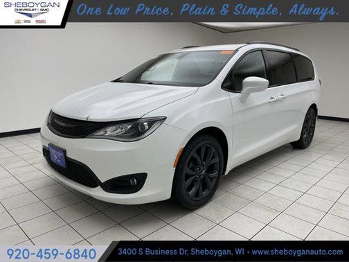 2018 Chrysler Pacifica Touring-L