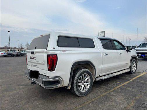 2022 GMC Sierra 1500 SLT