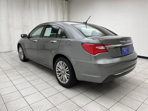 2012 Chrysler 200 Limited