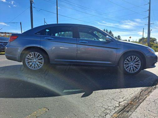 2012 Chrysler 200 Limited