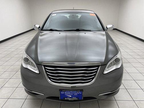 2012 Chrysler 200 Limited