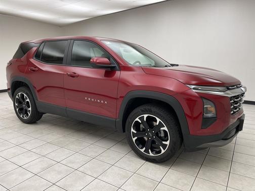 Radiant Red Tintcoat 2025 Chevrolet Equinox 1LT