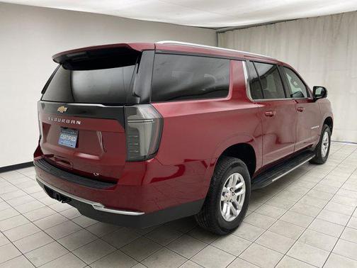 2025 Chevrolet Suburban LT