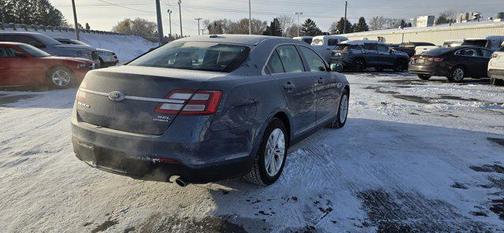 2018 Ford Taurus SEL